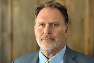 Elliott’s new leader with aircraft interior expertise