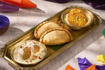 Akasa Air offers Holi-themed menu offering passengers a festive experience