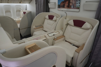 VT-ALL, a Boeing 777-300ER,